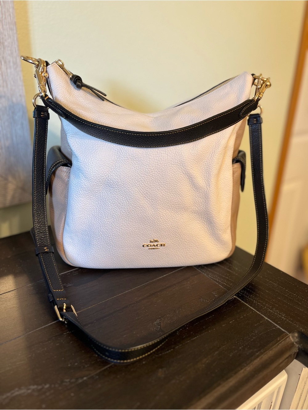 Coach Pennie Shoulder Bag Cream Pebbled Leather Excellent Condition